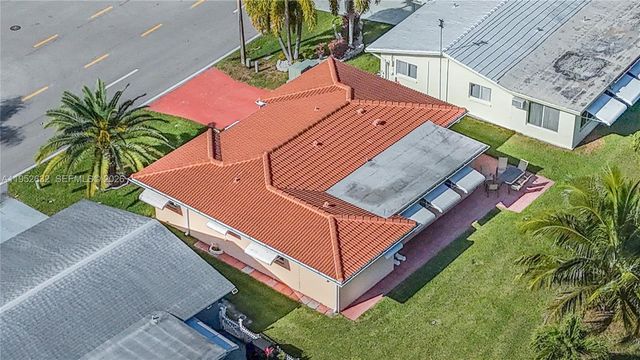 4904 Mainland Dr, Tamarac, FL 33319