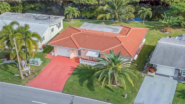 4904 Mainland Dr, Tamarac, FL 33319