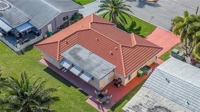 4904 Mainland Dr, Tamarac, FL 33319