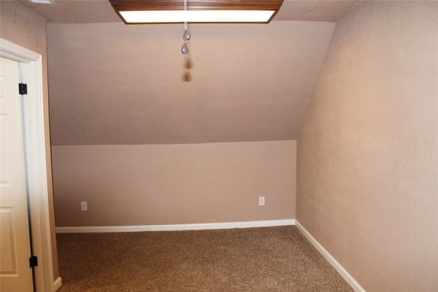 121 Port O Call Court, Runaway Bay, TX 76426