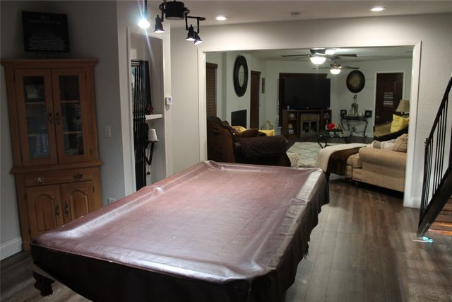121 Port O Call Court, Runaway Bay, TX 76426