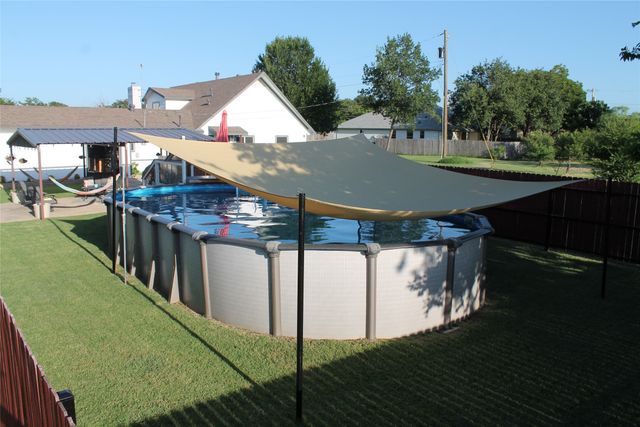 121 Port O Call Court, Runaway Bay, TX 76426