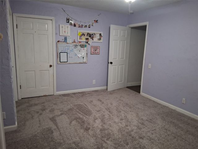 121 Port O Call Court, Runaway Bay, TX 76426