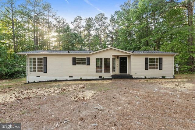 1109 EASTHAM RD, Bumpass, VA 23024