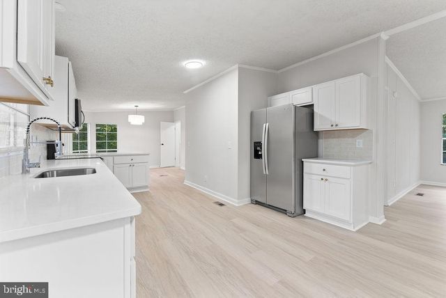 1109 EASTHAM RD, Bumpass, VA 23024