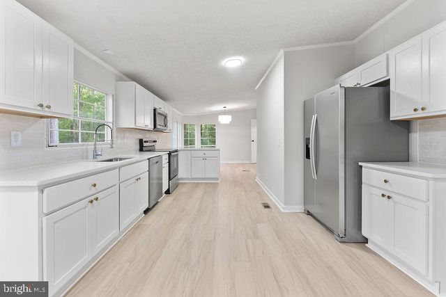 1109 EASTHAM RD, Bumpass, VA 23024