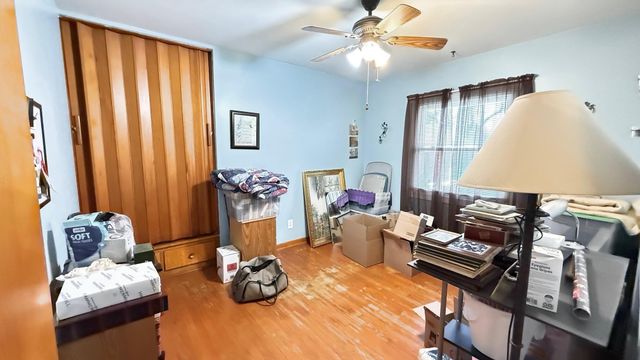 8412 Greenwood Avenue, Munster, IN 46321