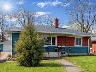 8412 Greenwood Avenue, Munster, IN 46321