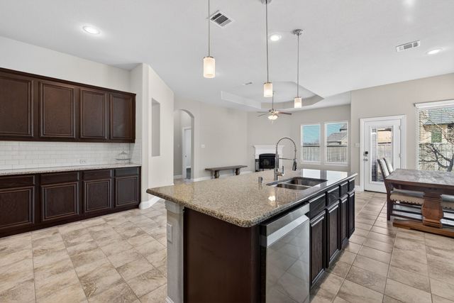 2513 Sabine Circle, Royse City, TX 75189