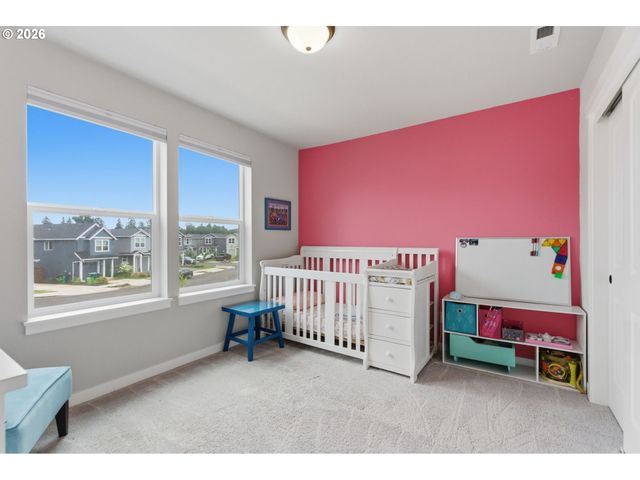 1537 S CAMILLE Pl, Newberg, OR 97132