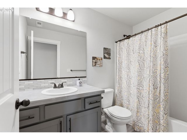 1537 S CAMILLE Pl, Newberg, OR 97132