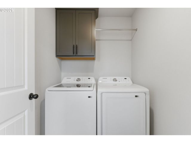 1537 S CAMILLE Pl, Newberg, OR 97132