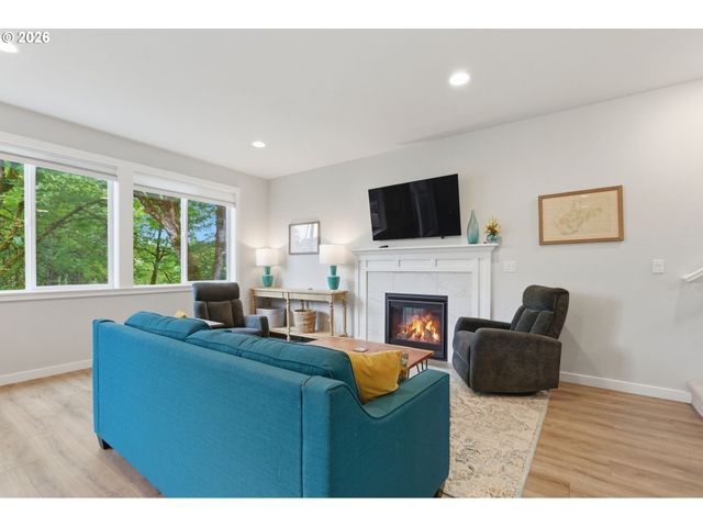 1537 S CAMILLE Pl, Newberg, OR 97132