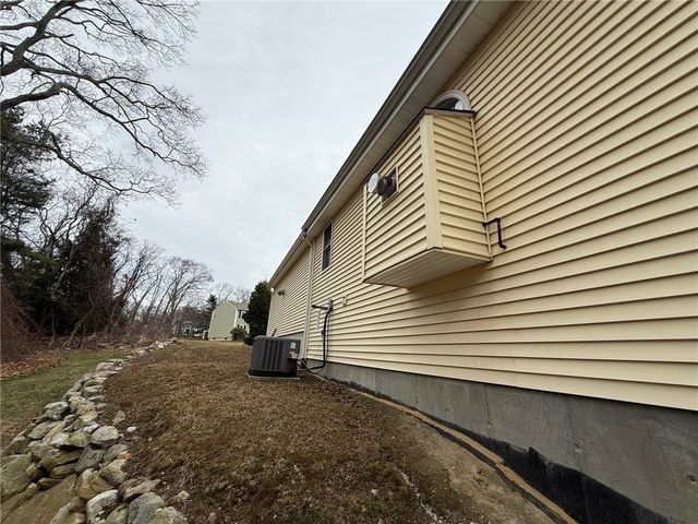 2 Maria Circle, Johnston, RI 02919