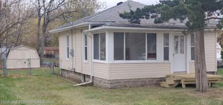 8 Maple Street, Oxford Village, MI 48371