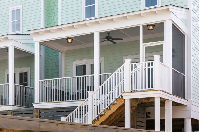 108 E Hudson Avenue A, Folly Beach, SC 29439