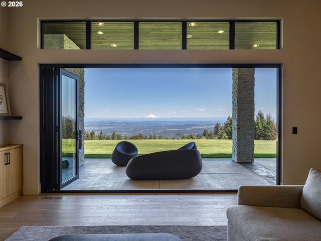 24856 Ne BALD PEAK Rd, Hillsboro, OR 97123