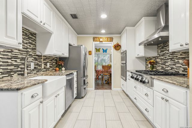 8519 Marathon, Universal City, TX 78148