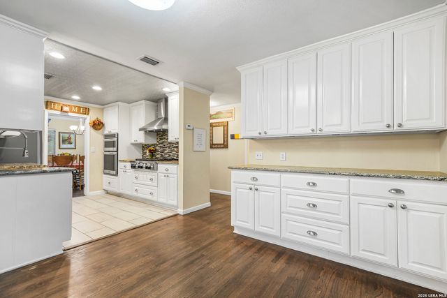 8519 Marathon, Universal City, TX 78148