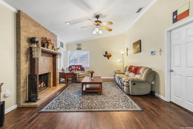 8519 Marathon, Universal City, TX 78148
