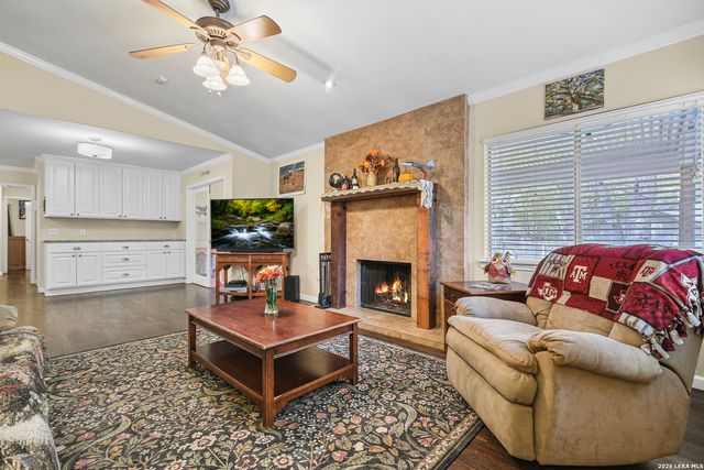 8519 Marathon, Universal City, TX 78148