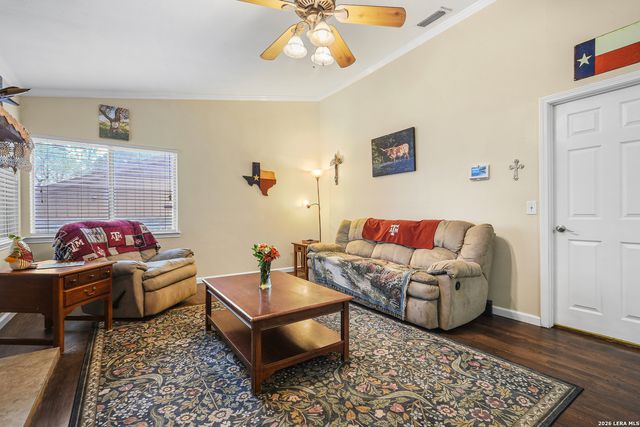 8519 Marathon, Universal City, TX 78148