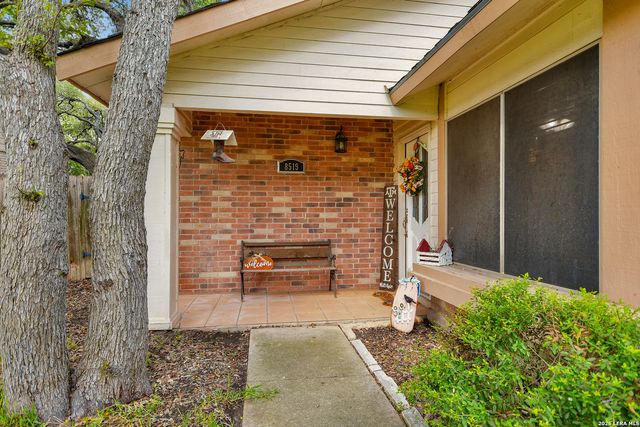 8519 Marathon, Universal City, TX 78148