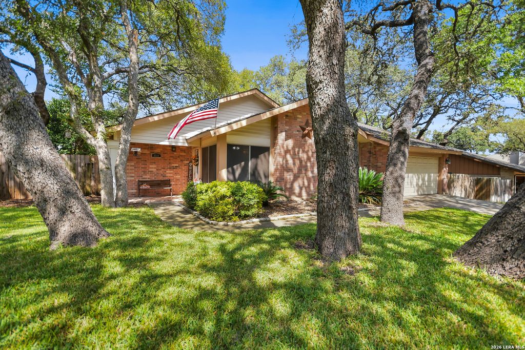 8519 Marathon, Universal City, TX 78148