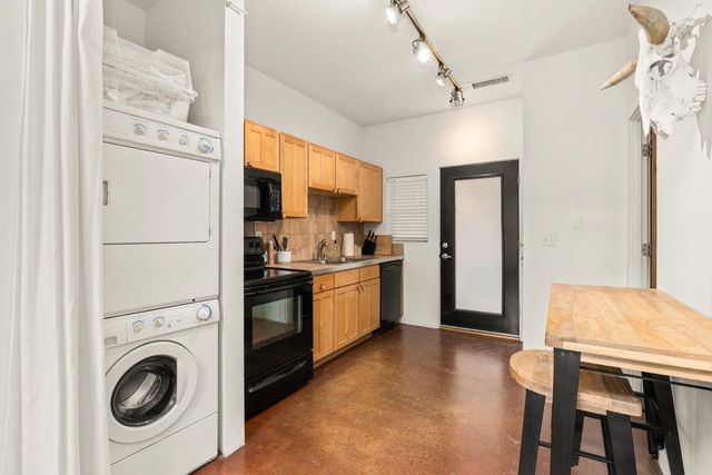 1101 Doctor Martin Luther King NE Avenue NE 9, Albuquerque, NM 87106