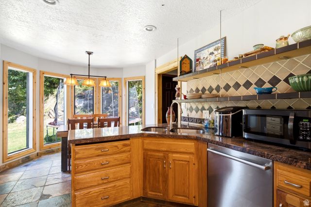 2762 E 6425 S, Uintah, UT 84403