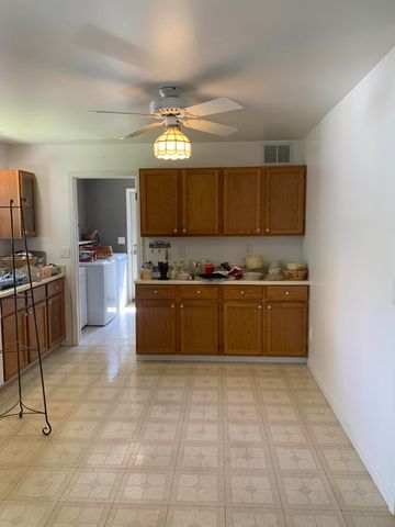 42032 Mcbride Avenue, Belleville, MI 48111
