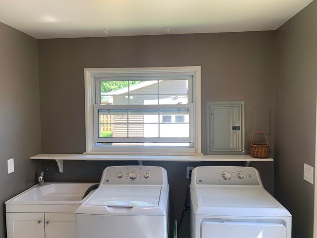 42032 Mcbride Avenue, Belleville, MI 48111