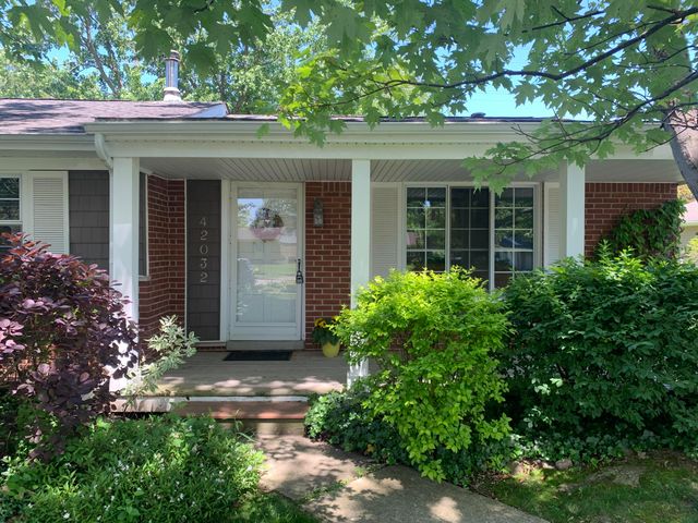 42032 Mcbride Avenue, Belleville, MI 48111