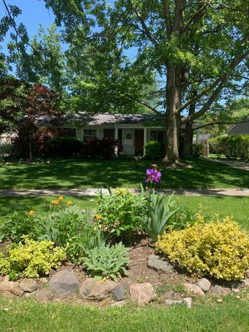 42032 Mcbride Avenue, Belleville, MI 48111