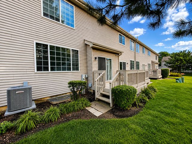 2028 Cypress Court, Glendale Heights, IL 60139