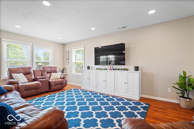 12885 Howe Road, Fishers, IN 46038
