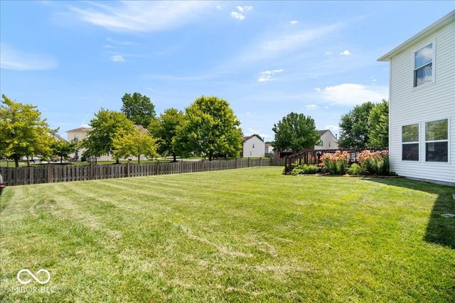 12885 Howe Road, Fishers, IN 46038