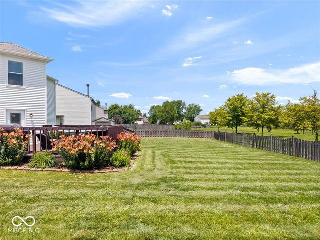 12885 Howe Road, Fishers, IN 46038
