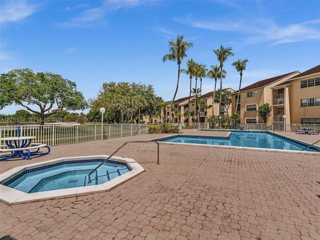 15320 SW 106th Terrace 1108, Miami, FL 33196