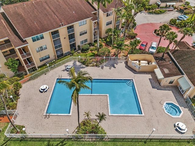 15320 SW 106th Terrace 1108, Miami, FL 33196