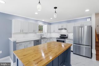 1205 FAIRWAY DR, Westminster, MD 21158