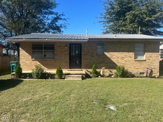 313 Roy Benton, Manila, AR 72442