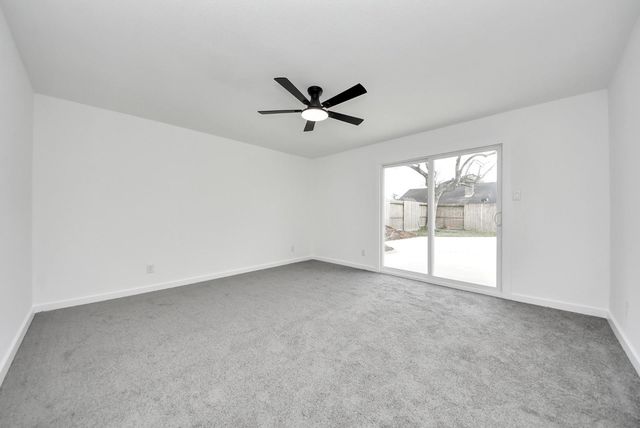 1418 San Sebastian Lane, Nassau Bay, TX 77058
