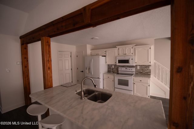 9883 Chris Drive, Olive Branch, MS 38654