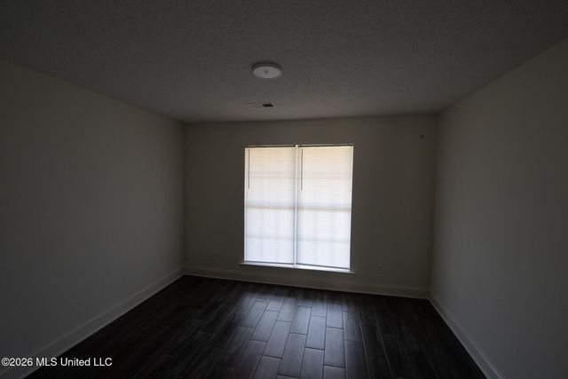 9883 Chris Drive, Olive Branch, MS 38654