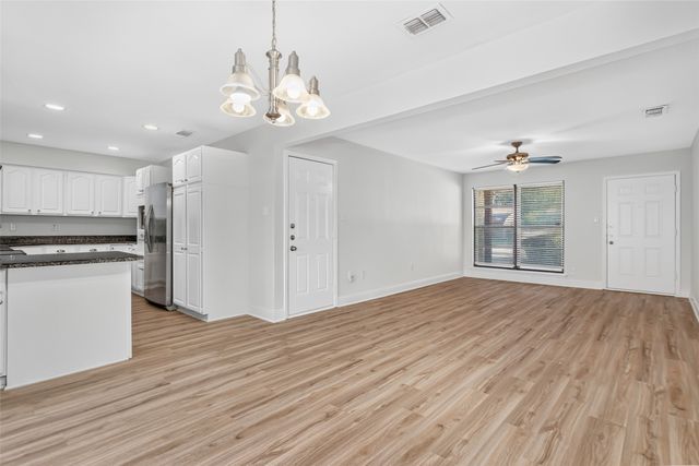 2328 Globe Avenue, Dallas, TX 75228