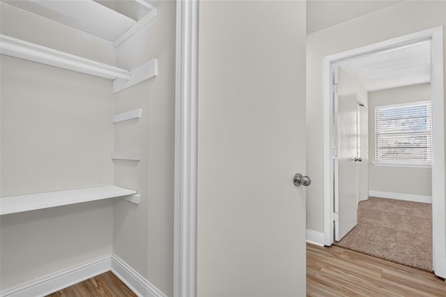 2328 Globe Avenue, Dallas, TX 75228