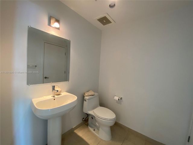 3301 NE 1st Ave M0706, Miami, FL 33137