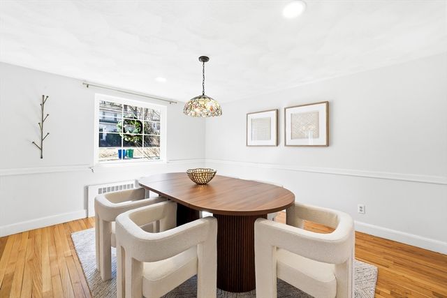 17 Woodhaven Rd, Newton, MA 02468