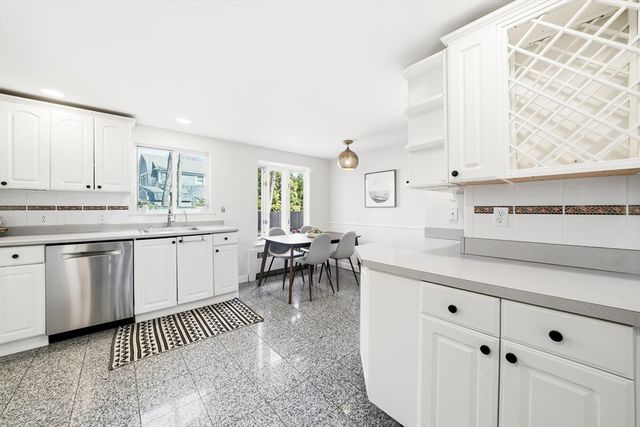 17 Woodhaven Rd, Newton, MA 02468